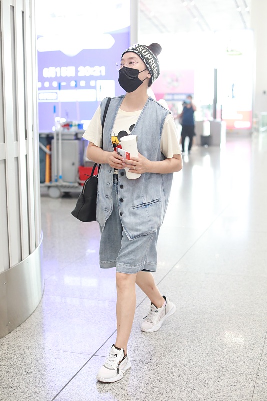 凤凰传奇玲花颜值巅峰变化,凤凰传奇玲花是不是胖了