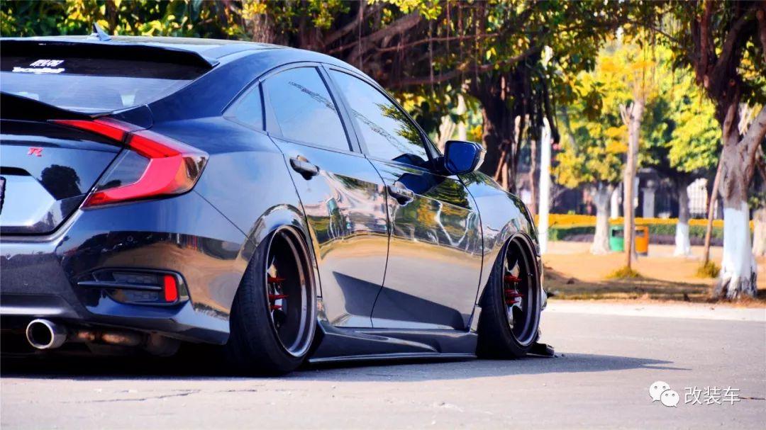 我不再是秒天秒地的10代思域,而是不务正业的手动玩家!