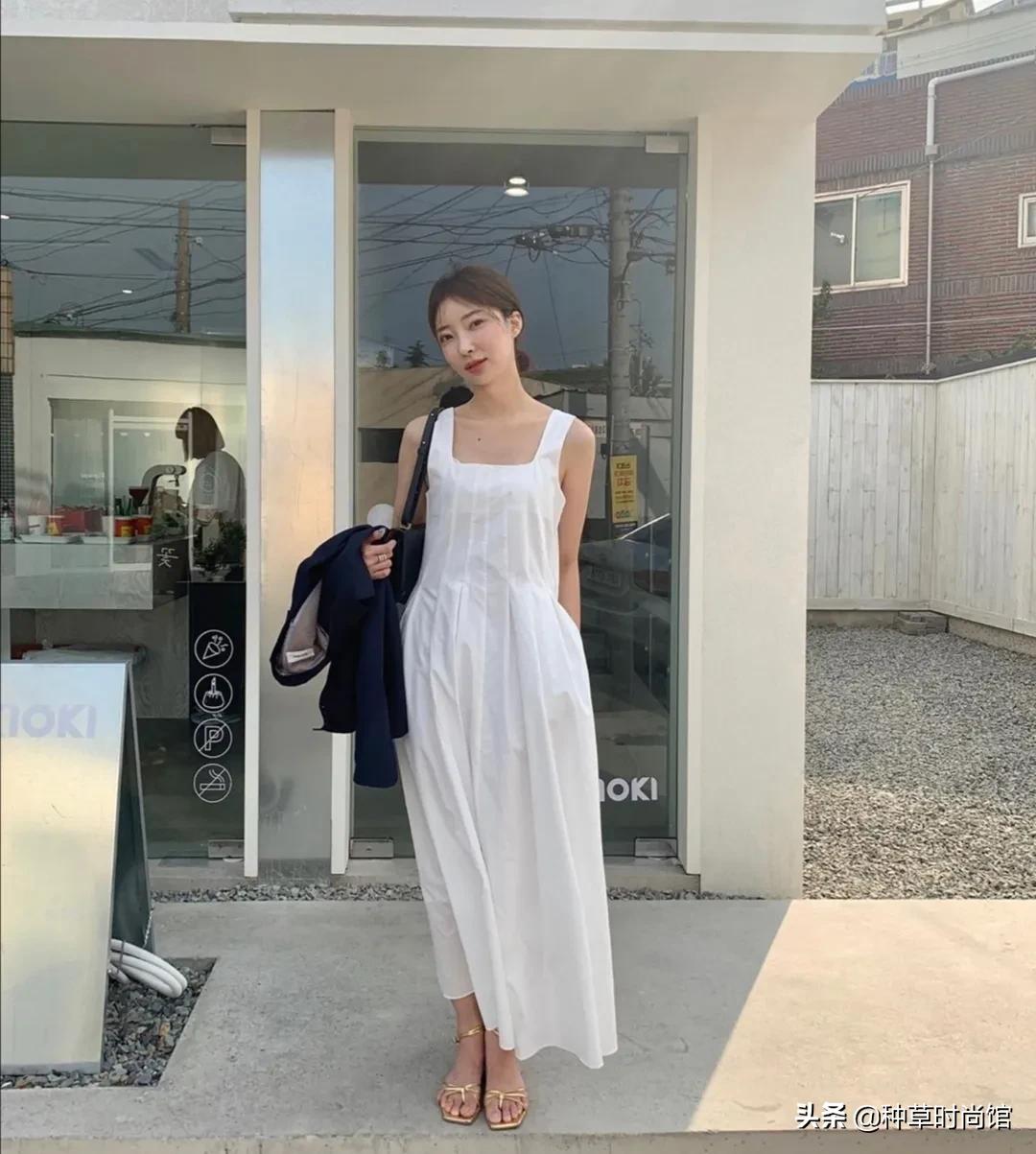 圆头羊皮凉鞋真皮凉鞋今夏最洋气,今夏最值得入手的4双网红凉鞋