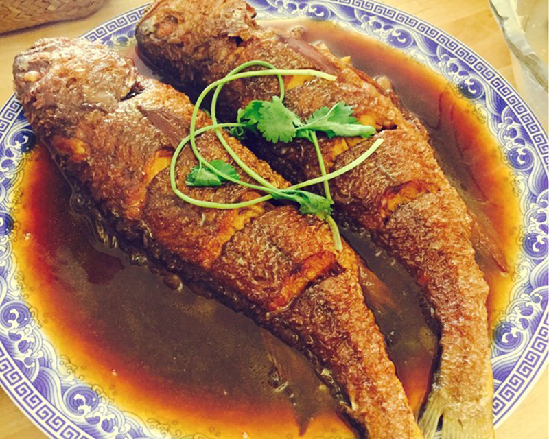 色香味俱全的家常炖鱼烹饪方式,正宗东北家常菜炖鱼的做法