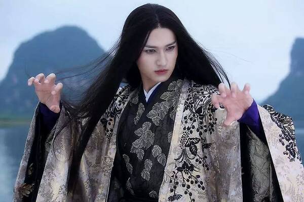 花千骨变成妖神去哪了,花千骨变成妖神霸气登场游戏