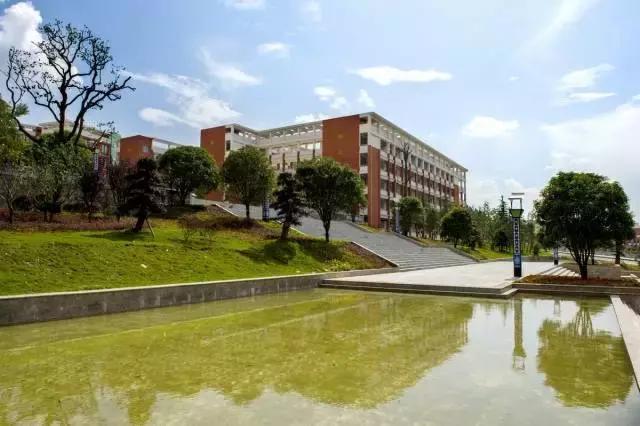 松桃民族中学,松桃县松桃民族中学