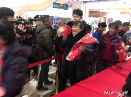 再冷也抵挡不住热情,再冷也抵挡不住大家的热情