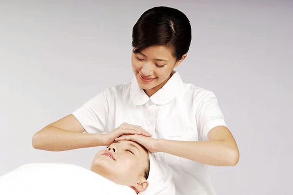 在培训机构学美容,哪里可以学美容师培训