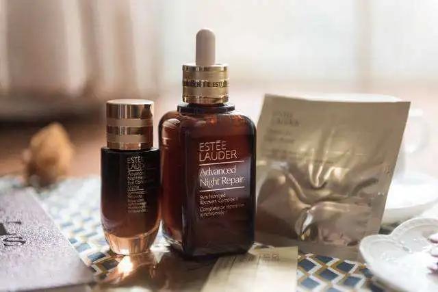 垄断、代购、定价套路……火爆的免税会被哪盆水浇熄吗？