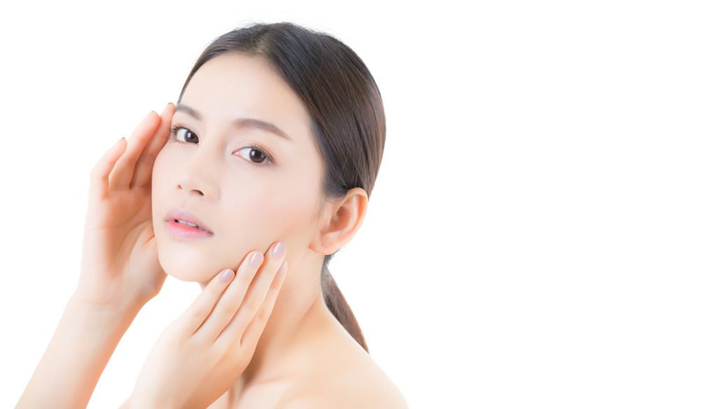 法令纹很显老怎么改善法令纹,这3种方法解决法令纹效果很惊艳