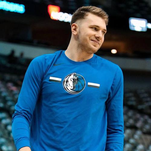 这是什么神仙球队,东契奇独行侠深度解析