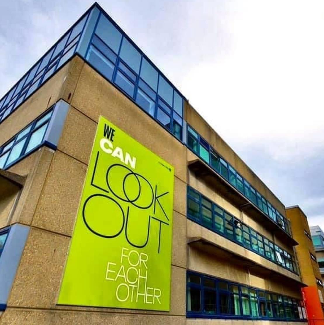 2021英国萨里大学