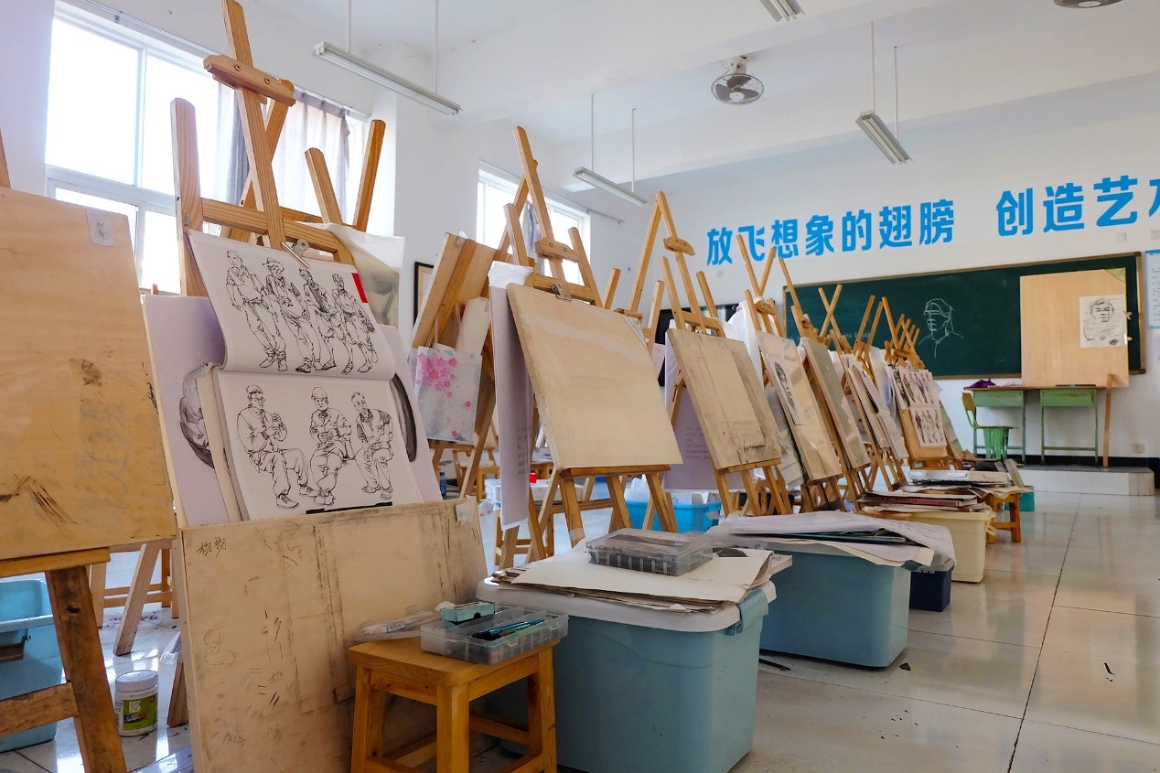 巴中市第四中学西华山春游,春游高一