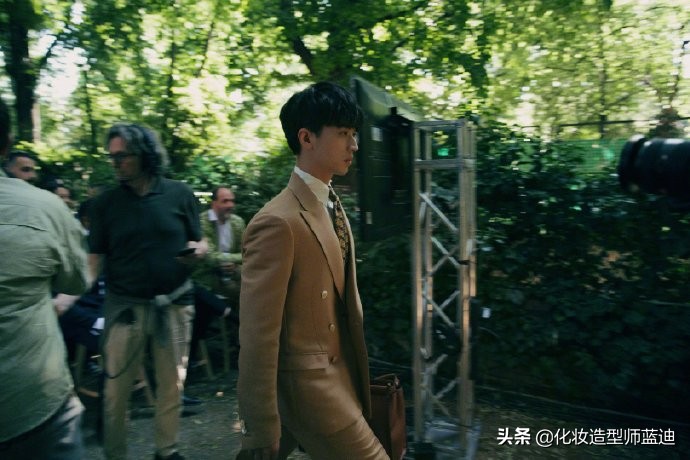 fendi许魏洲2018,许魏洲代言海澜之家