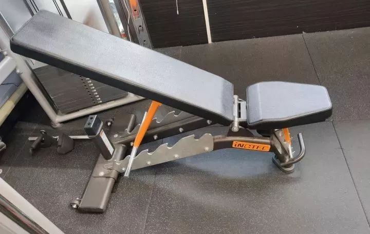 国内健身教练培训机,设备最全健身房