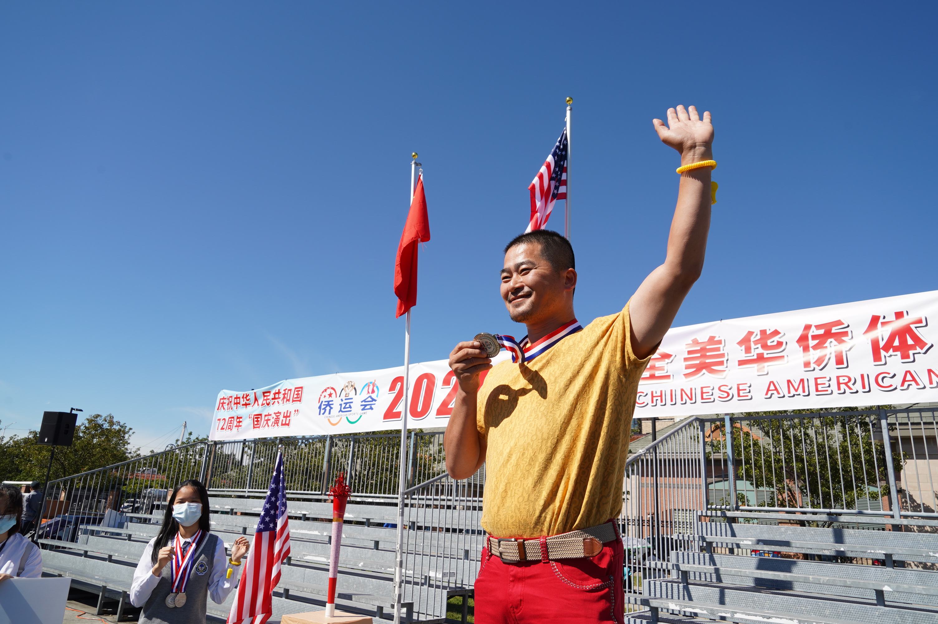 庆国庆70周年主题活动,庆国庆文艺汇演中国红