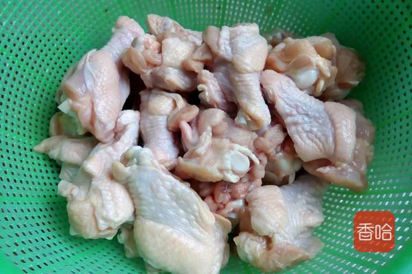 鸡腿最美味的做法，简单一腌一炸，鲜嫩多汁，比卤的香多了