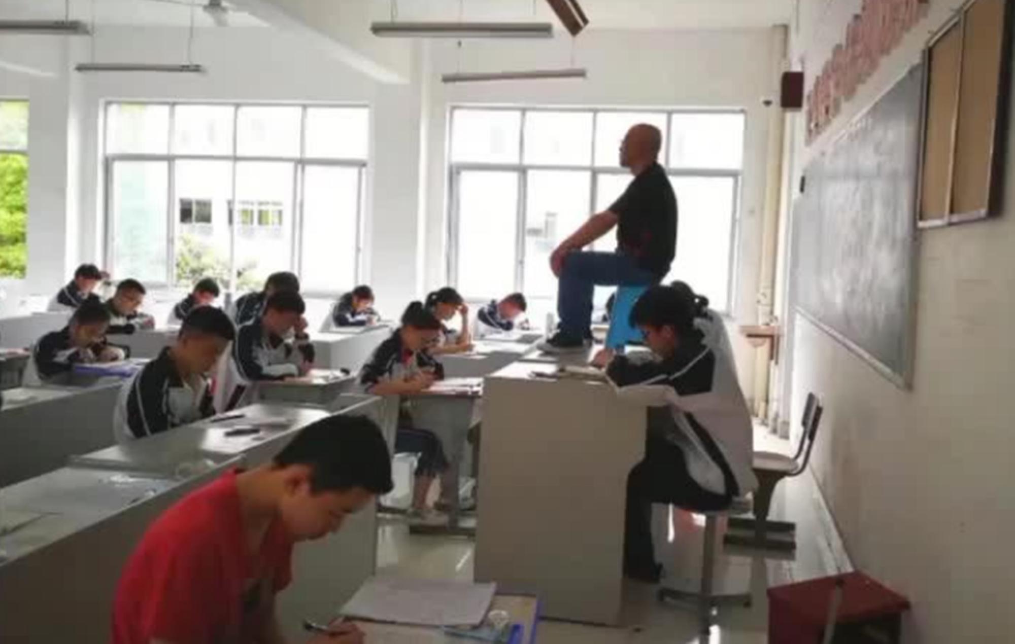 备注英语老师谐音梗,各科老师备注谐音梗