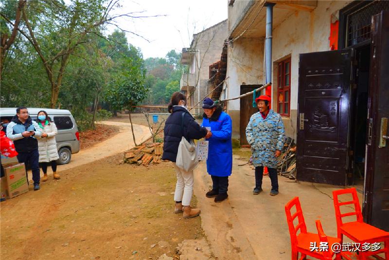 情暖万名孤寡老人公益活动,关爱孤寡老人爱心捐赠暖人心