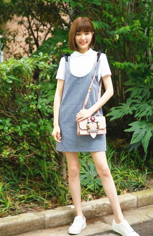 唐嫣和罗晋一起走红毯的细节,唐嫣与罗晋同框