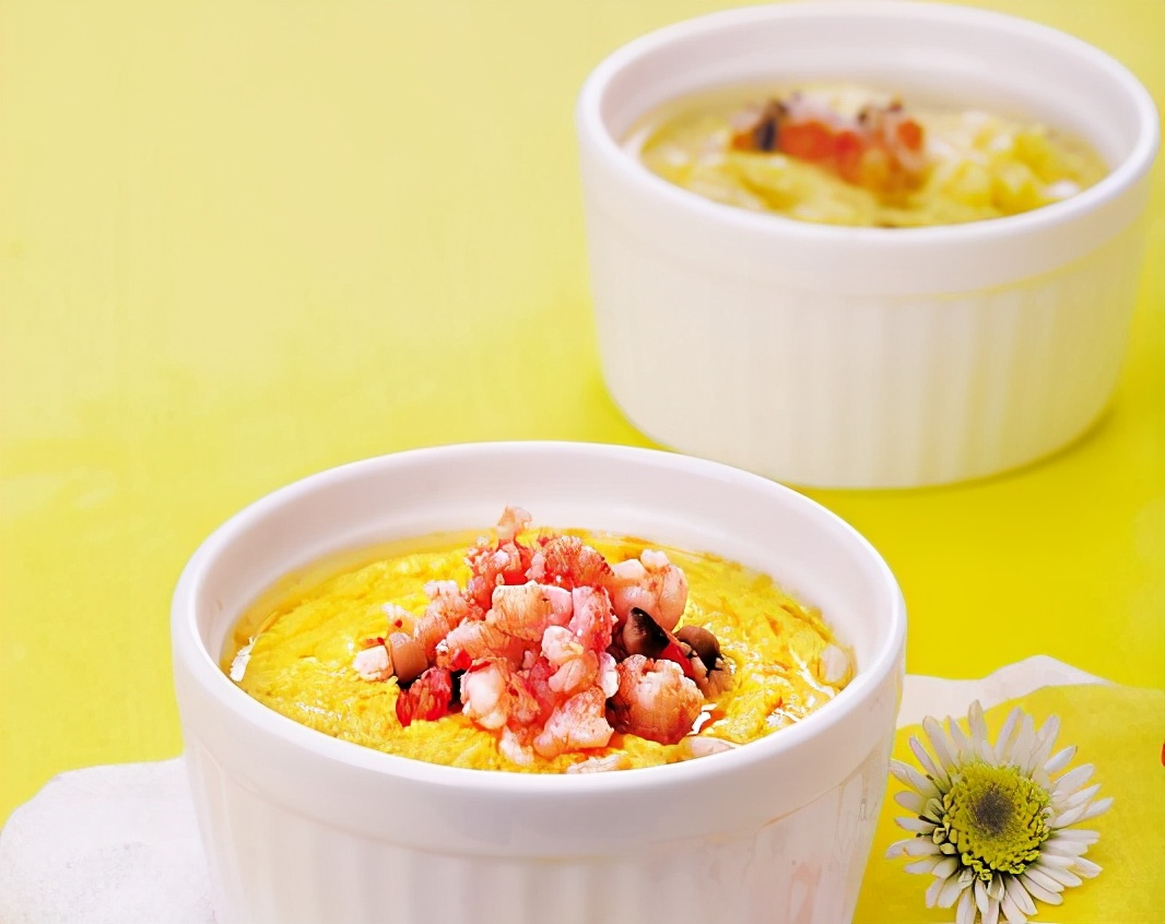 宝宝对蛋黄过敏还可以继续吃吗,宝宝第一次吃蛋黄过敏什么症状