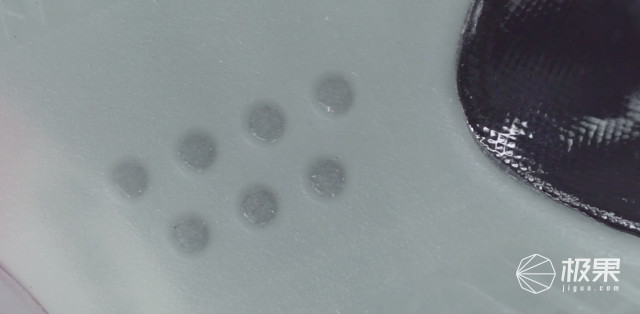 小姐姐上脚的鞋,帕克上脚篮球鞋