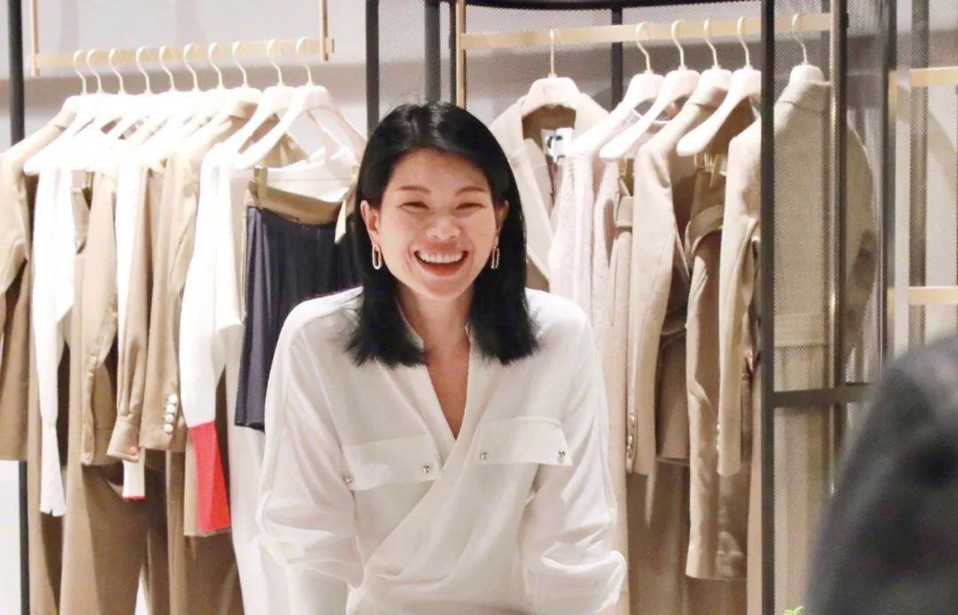 中国最有名的丑女，32岁就收获了完美人生：没人可以左右我