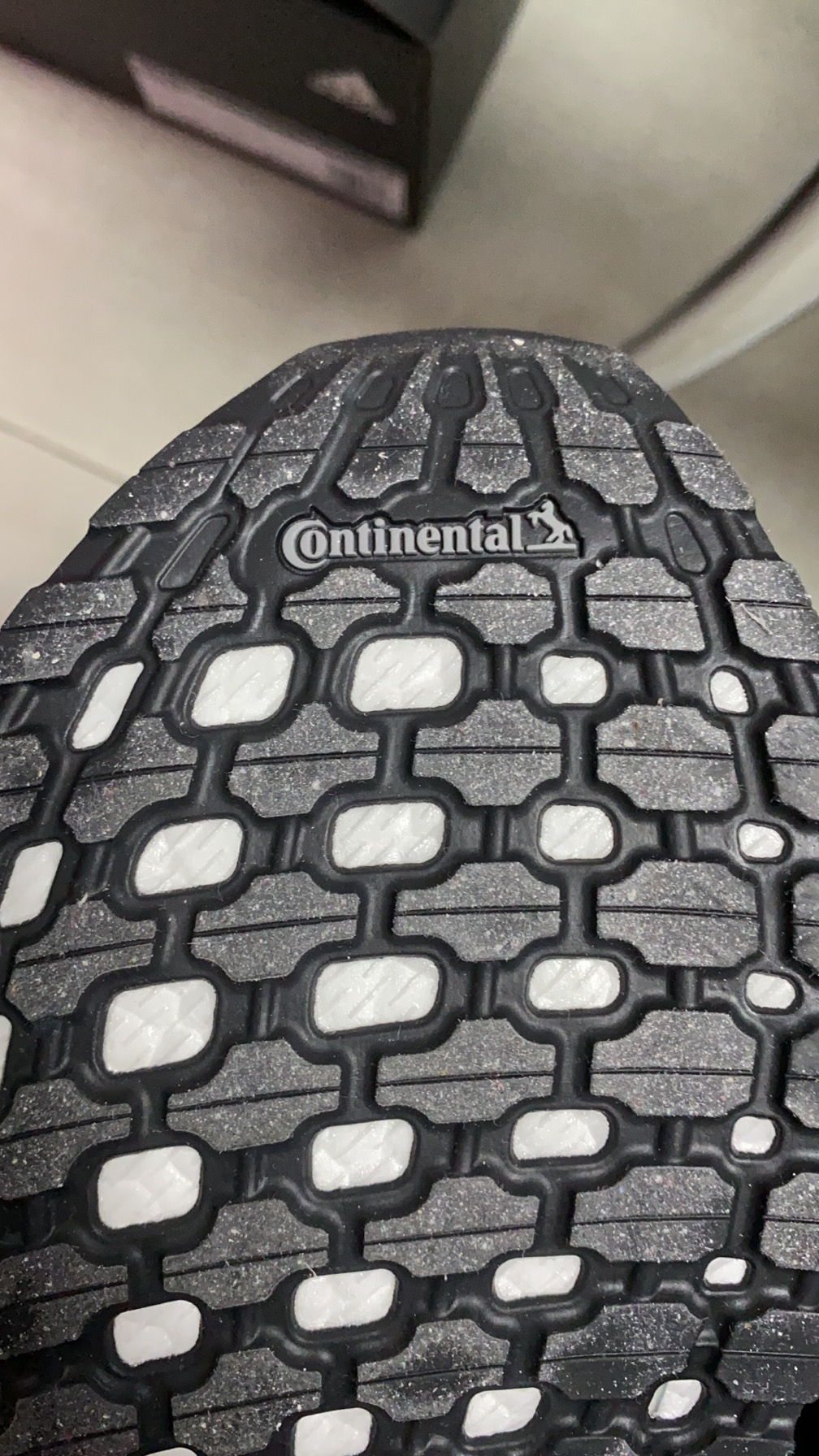 阿迪达斯ultraboost20值得购买吗,阿迪达斯ultraboost20性能