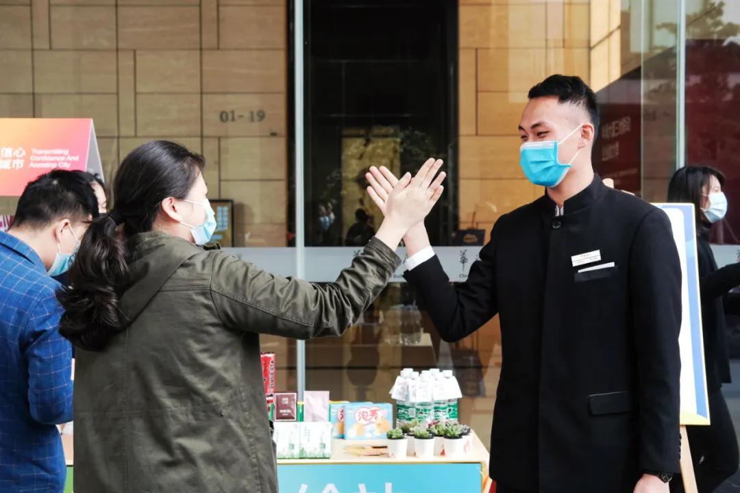 在南宁努力生活的人,南宁努力生活的人