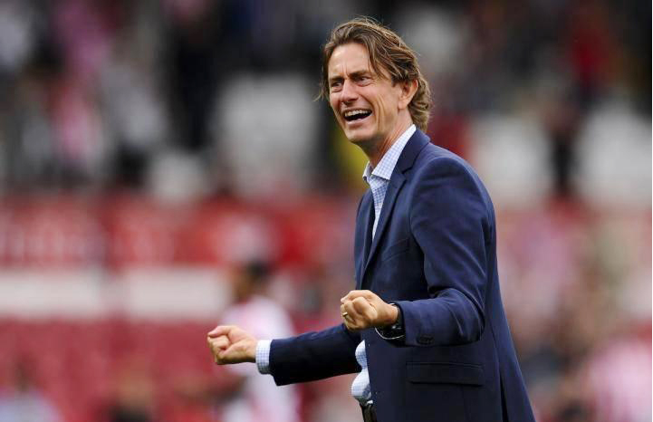 英超争四狂魔,英超最新战况利兹联对曼联