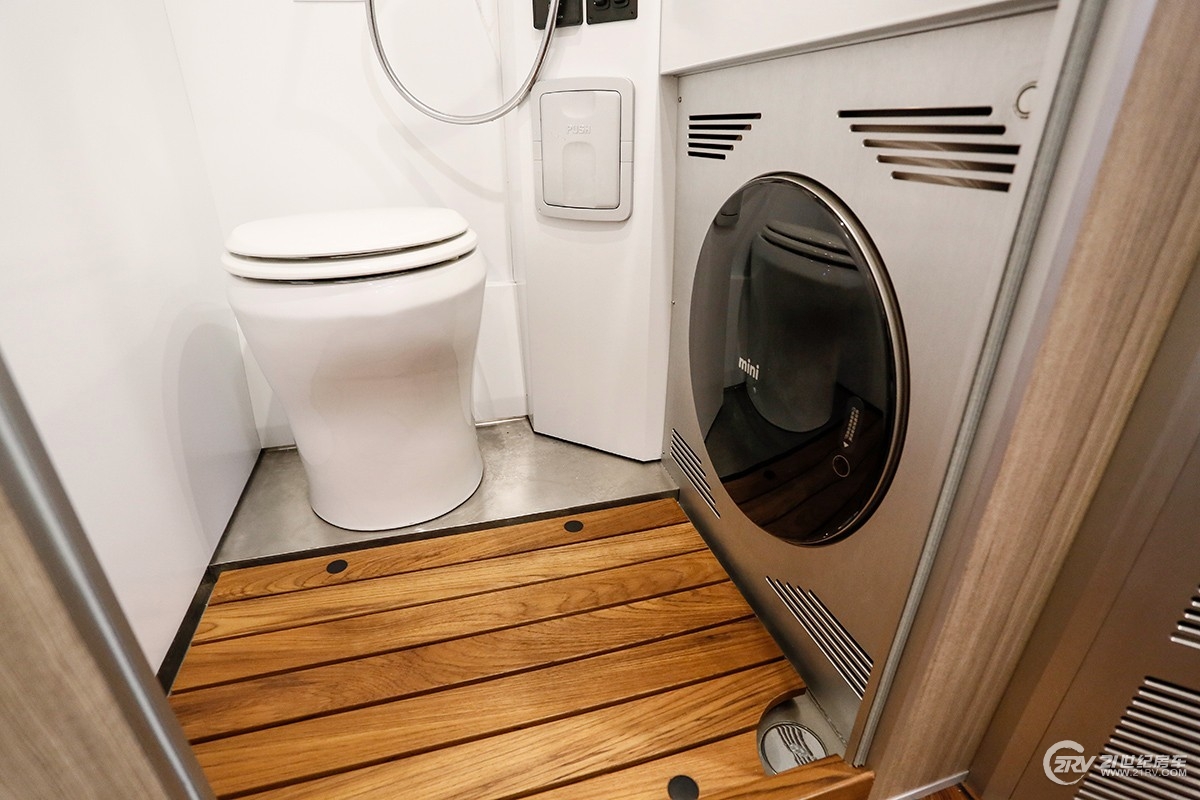 诺马迪森房车100万以内,1300万诺马迪森越野房车旅游