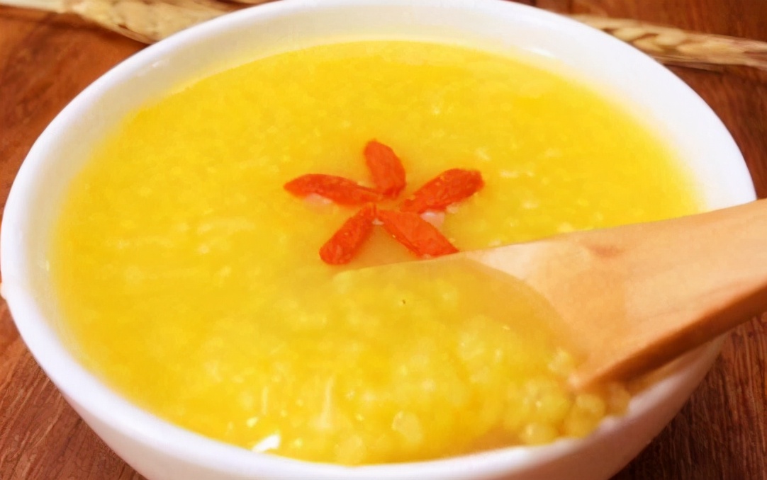 小米粥如何熬出米油又软烂,熬小米粥要不要撇去浮沫