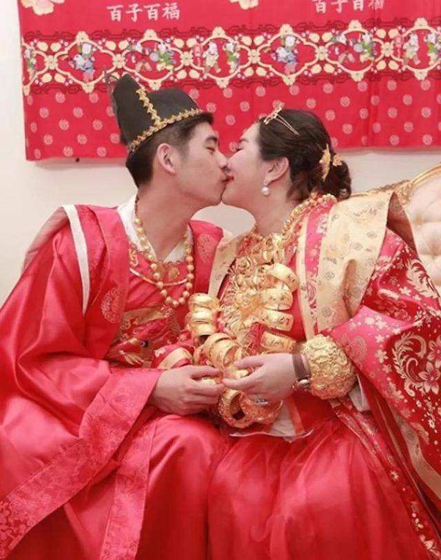 黄金首饰设计,为什么黄金首饰设计丑