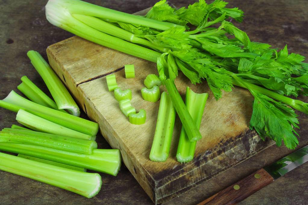 高血压吃哪些食物有助降压,高血压中风患者吃什么最好