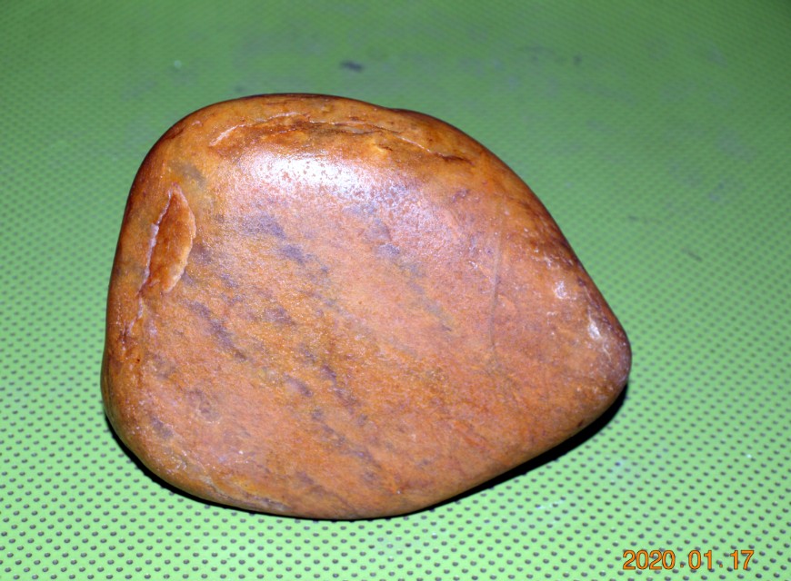 乌鸦皮黄蜡石,难得一见的黄蜡石