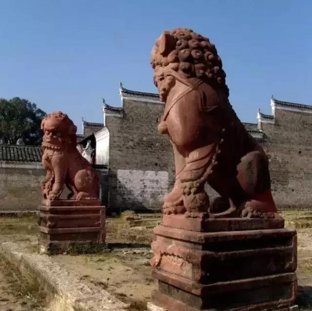 这个村庄一千年前建了个生态下水道，至今旱涝不惧