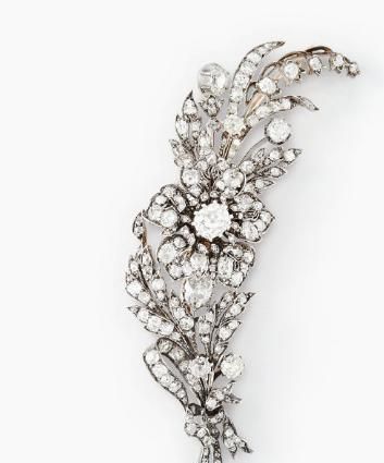 英国王室珠宝红宝石,英国皇室珠宝35克拉蓝宝石胸针