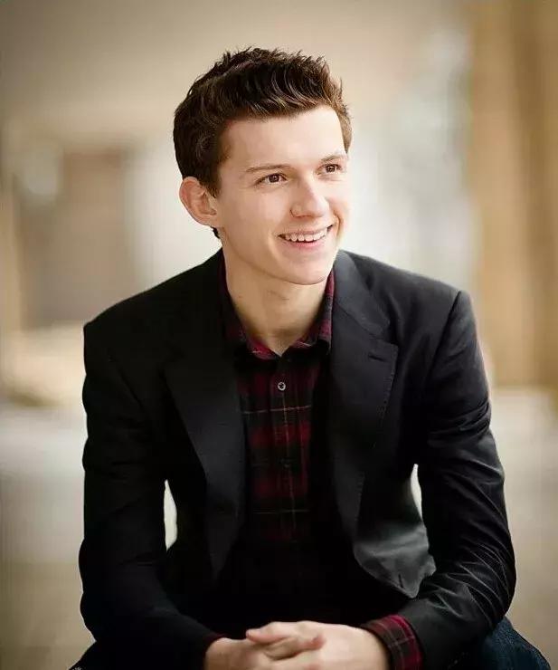 荷兰弟蜘蛛侠为什么可以爬墙呢,荷兰弟第一个反派