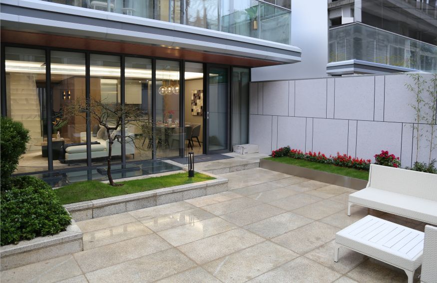 「十堰」在十堰一家小区拍下，这样的外墙第一次见，太牛了