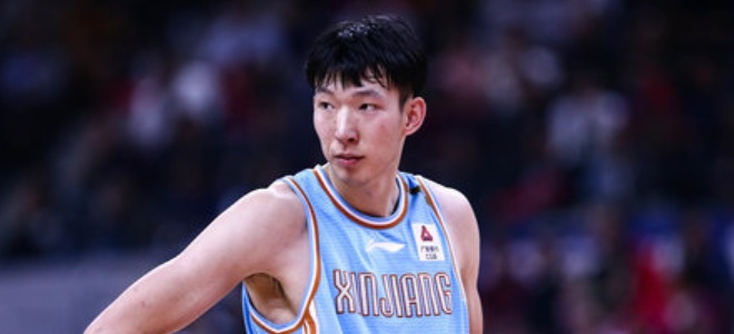 周琦从攻防核心成长成为球队领袖,周琦从攻防核心成长