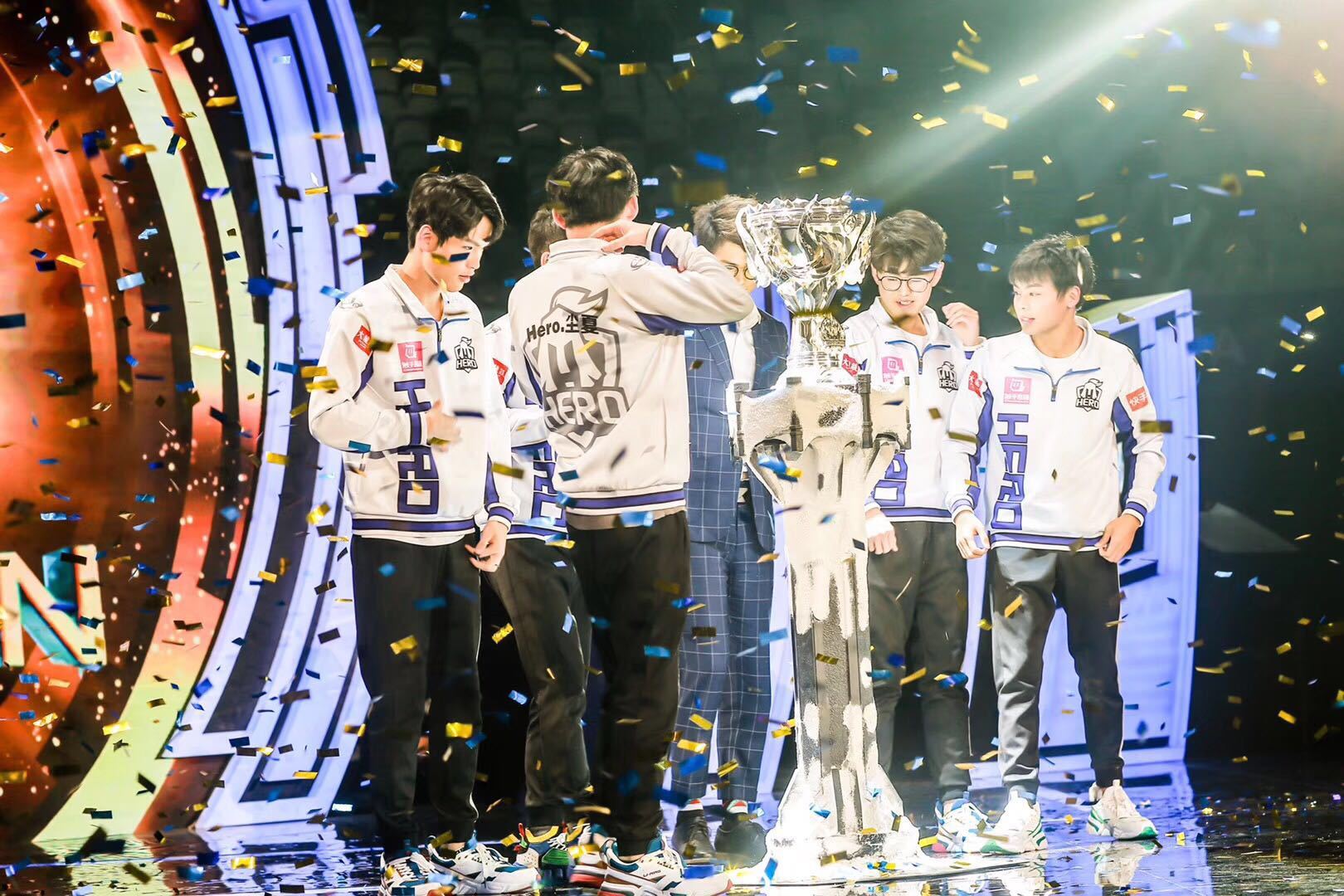 hero久竞冬冠杯夺冠久诚,久诚拿的干将fmvp是在什么比赛