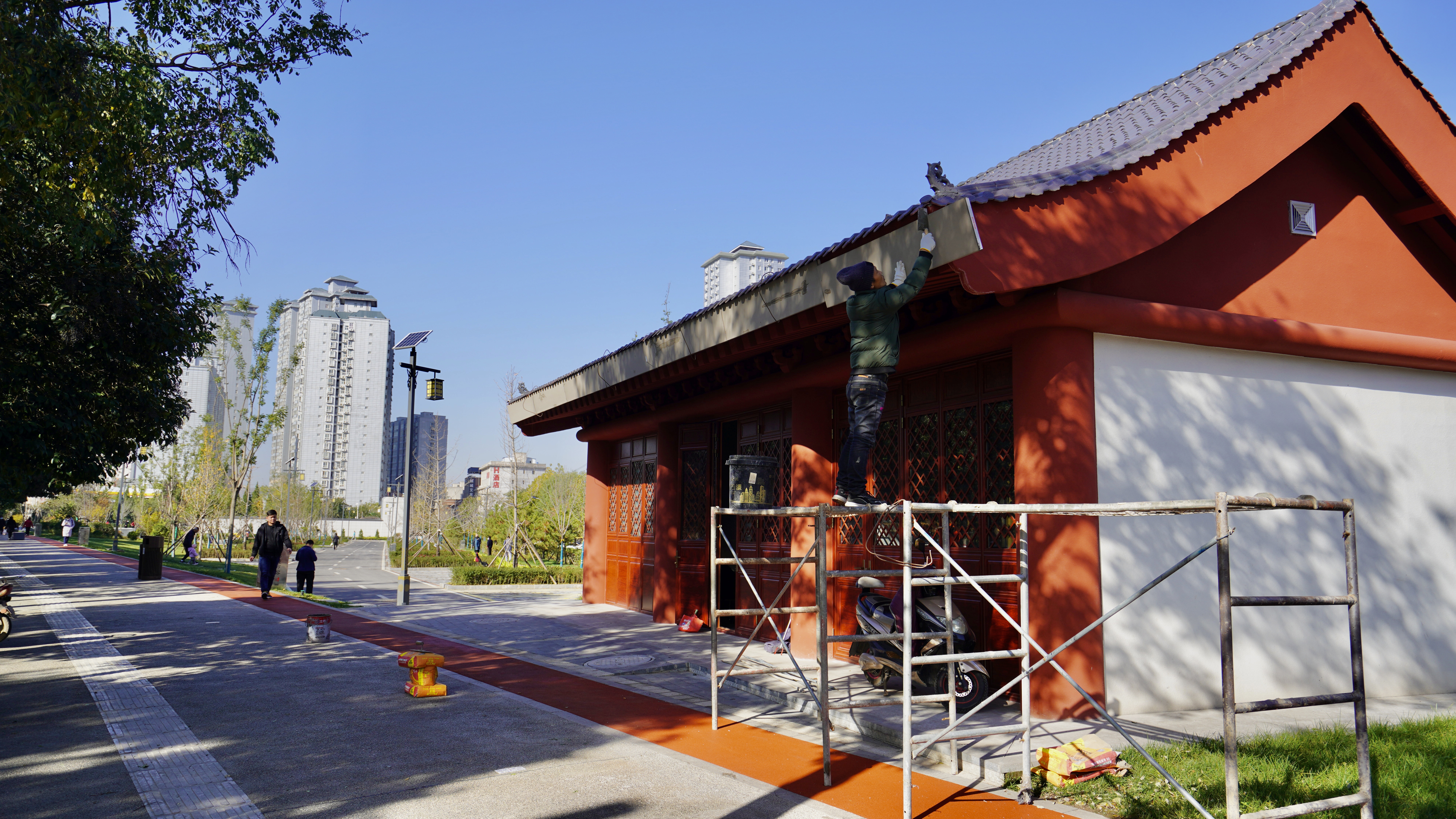 临潼区：“不见面”开标“零跑腿”投标，规范化管理让招投标市场更“阳光”