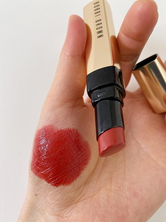 香奈儿黄皮显白显嫩色号口红,适合黄皮的香奈儿口红色号4202