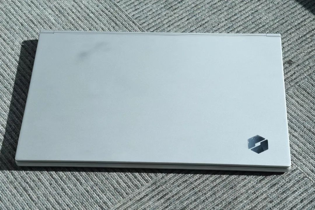 机械革命s1plus电池容量,机械革命s1plus游戏评测