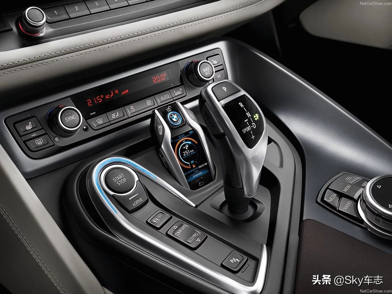 宝马是如何体现舒适性的,宝马注重操控还是舒适