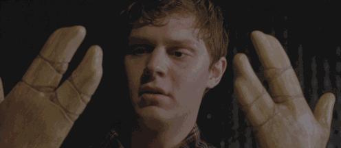 他用罪恶对抗悲惨命运，生理缺陷活被当成杀人利器