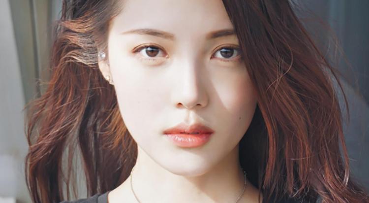 林允和钟楚曦合照的妆,林允防水妆容