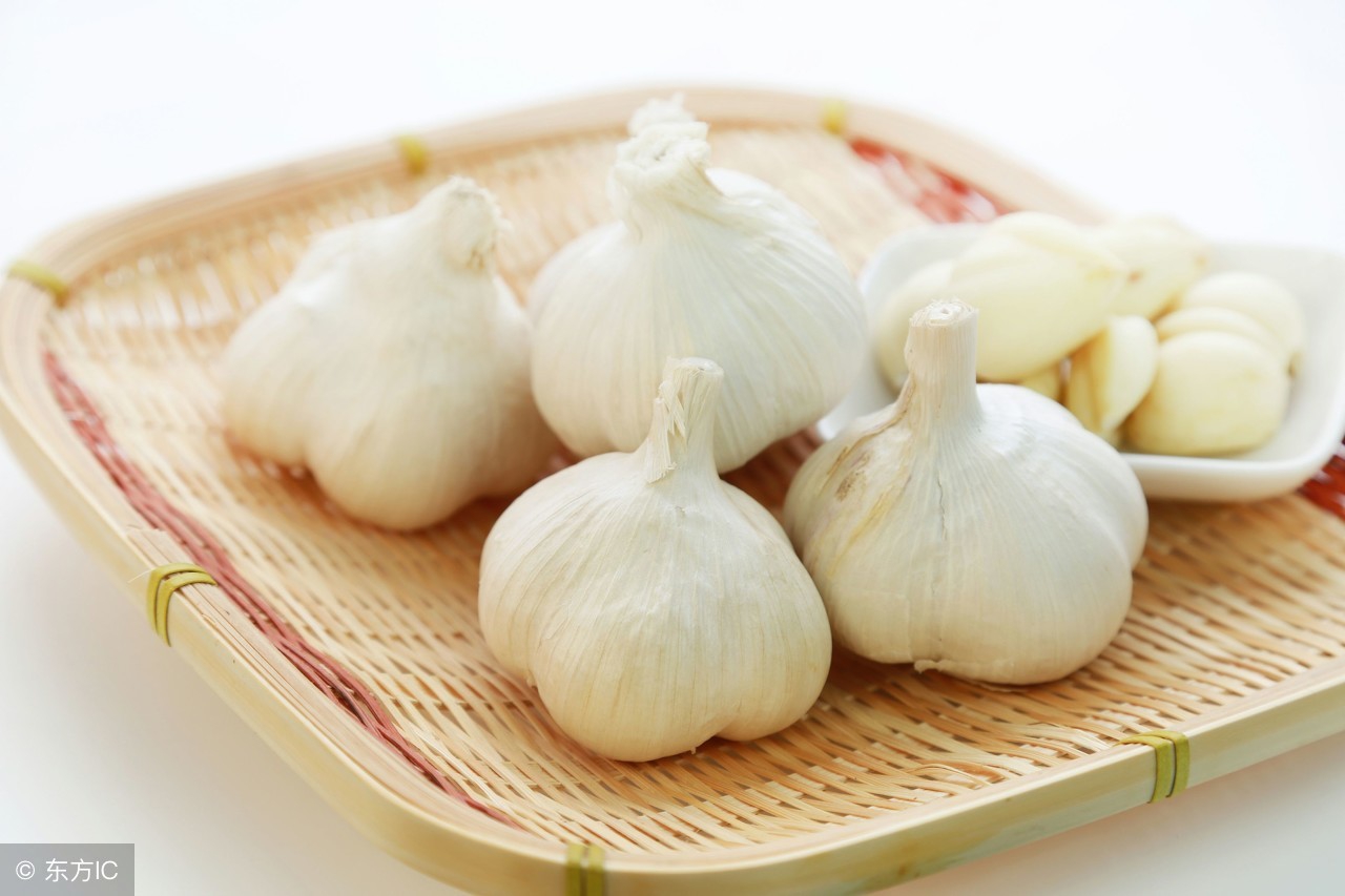 鸡吃大蒜素的好处和坏处,大蒜素对人体有哪些好处