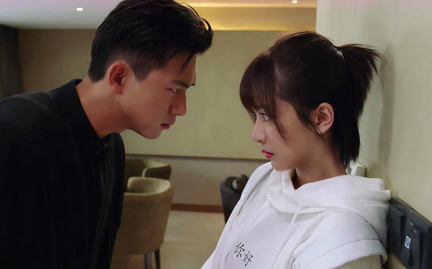 “荆州小胖”李现的娱圈历险记