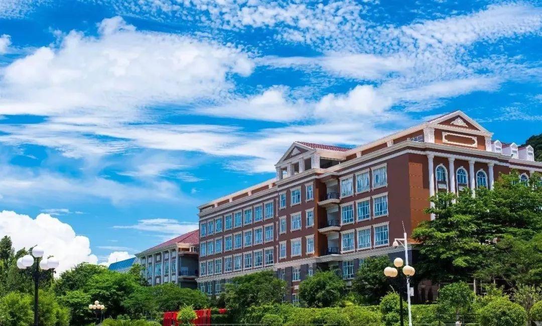 深职院在全世界排多少名,深职院全国最强大专