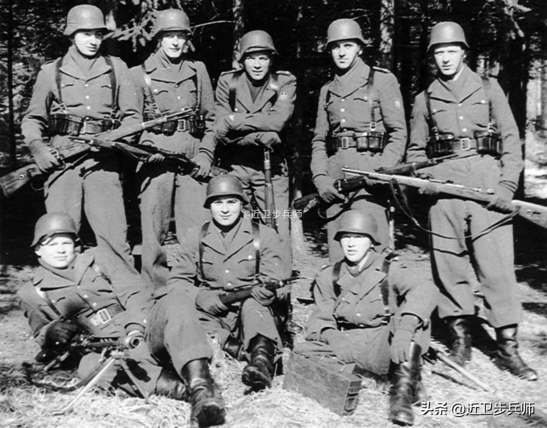 二战军用德式钢盔,二战德国装备了多少单兵铁拳部队