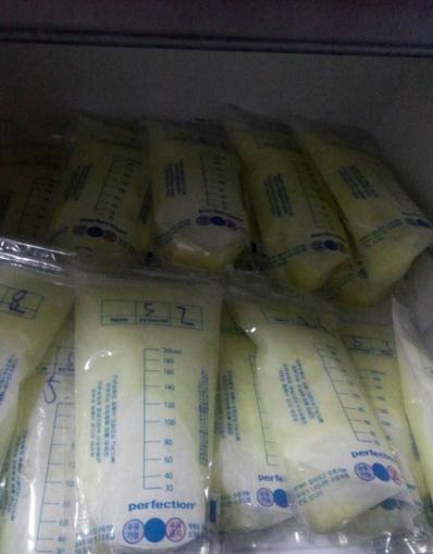 母乳太多给儿童吃好不好,母乳多了给宝妈喝有什么好处