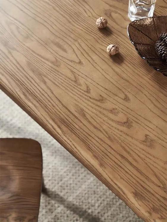 实木餐桌怎么买便宜又好用,实木餐桌的优点和缺点