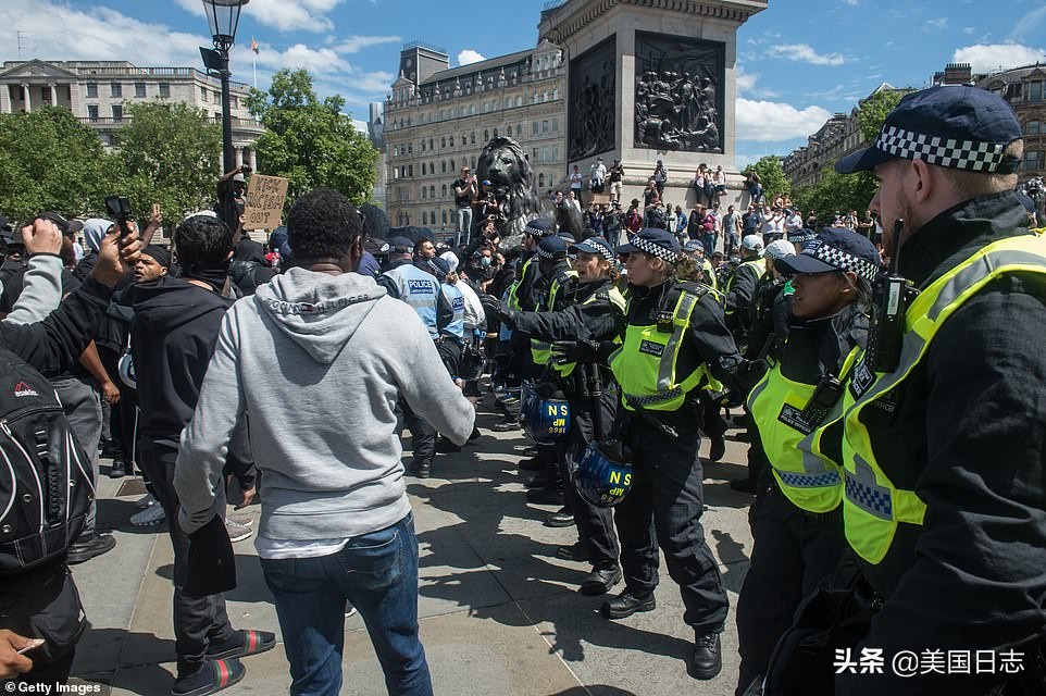 浼︽暒绉嶆棌楠氫贡浜嬩欢,鑻卞浗鐖嗗彂楠氫贡瀹炲綍瑙嗛